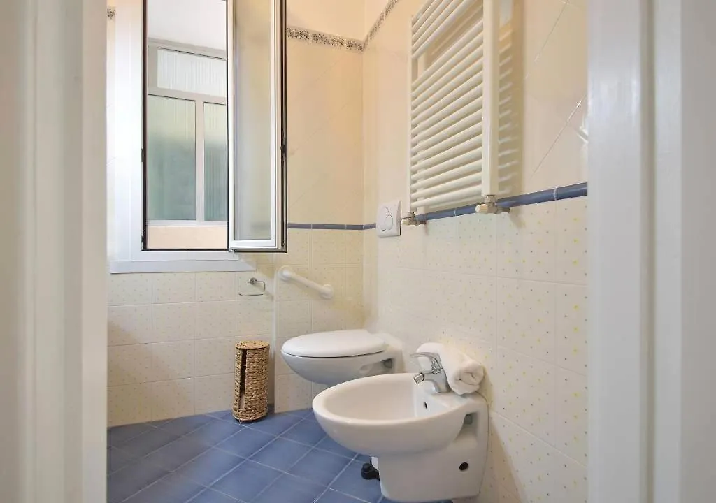Janette Flexyrent Apartment Rapallo 0*,