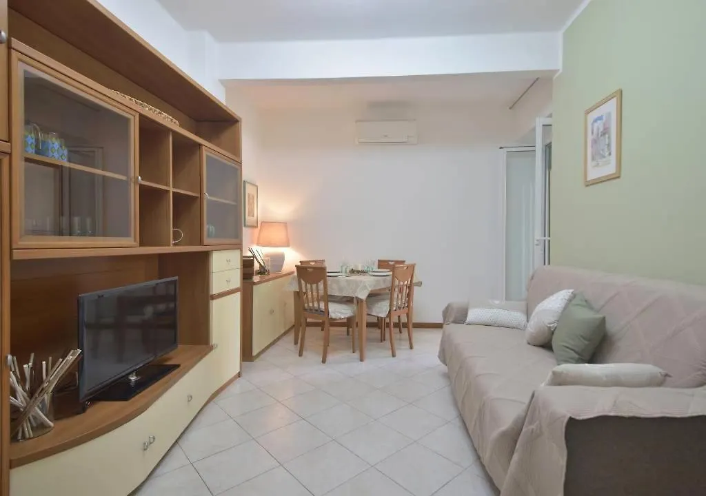 Janette Flexyrent Apartment Rapallo
